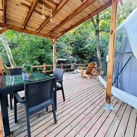 Me-ga Glamping * ספנג'ה