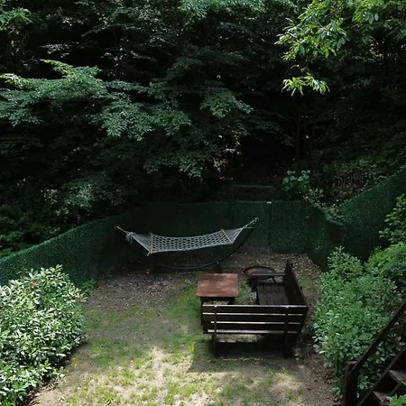 Me-ga Glamping Campsite *